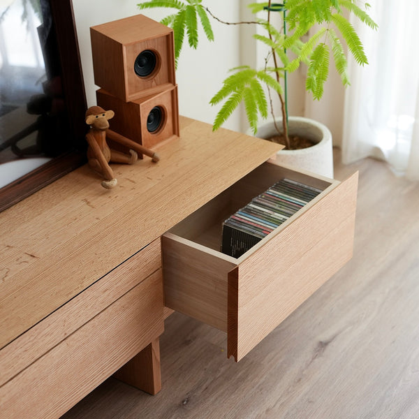 VANTAGE 直紋紅橡木電視櫃