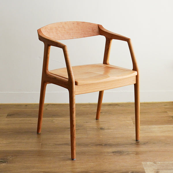 YUNA 扶手椅 (木座)